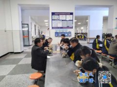 起首报告请示了9月开学以来的食堂运转情